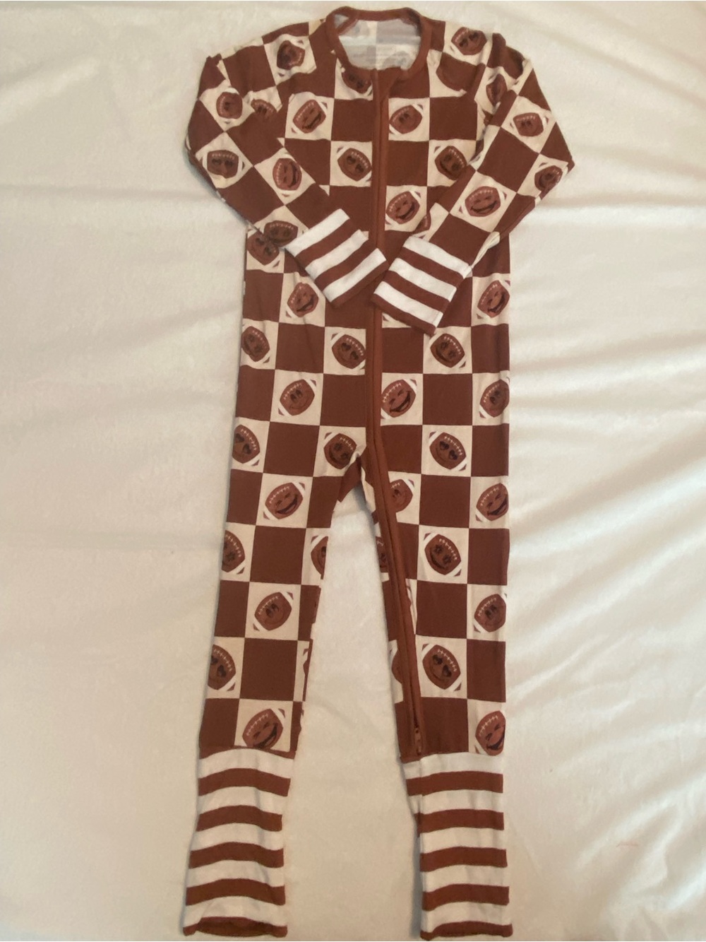 Fletch ‘I Heart Football’ Bamboo Snoozer